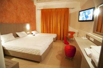 room_in_1.jpg
